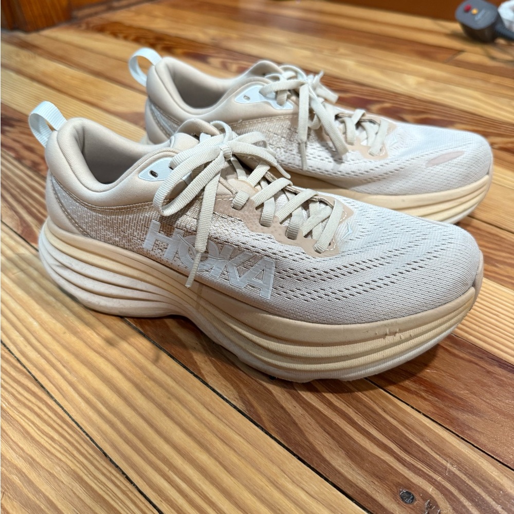 Hoka Bondi 8 Sneakers